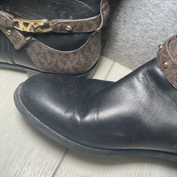 MICHAEL KORS $375 BLACK BROWN LOGO KINCAID RIDING BOOTS SZ 8 - Picture 7 of 13